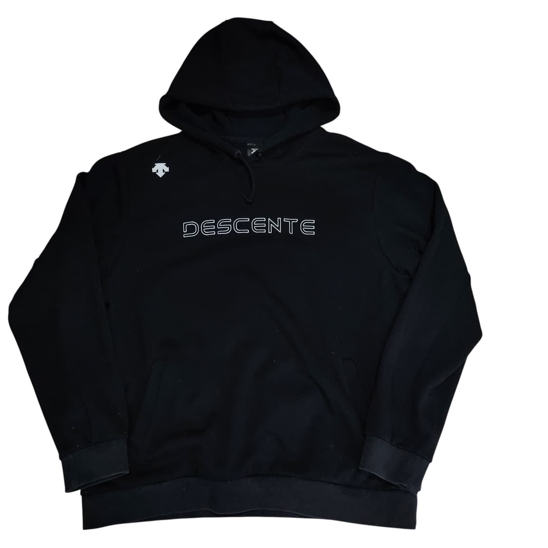 데상트 후드티 상품이미지1