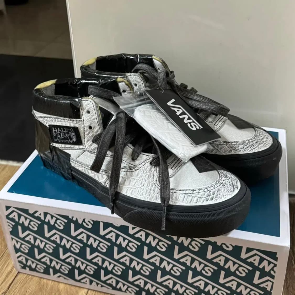 (새상품) 반스 볼트 하프캡 EF VLT LX 럭스 덕트 마쉬멜로우240 상품이미지2