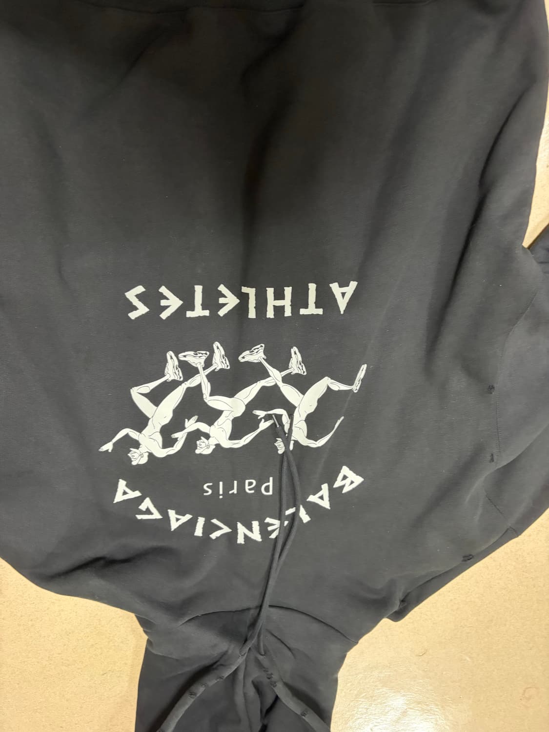 발렌시아가 마라톤 후드 블랙 상품이미지3