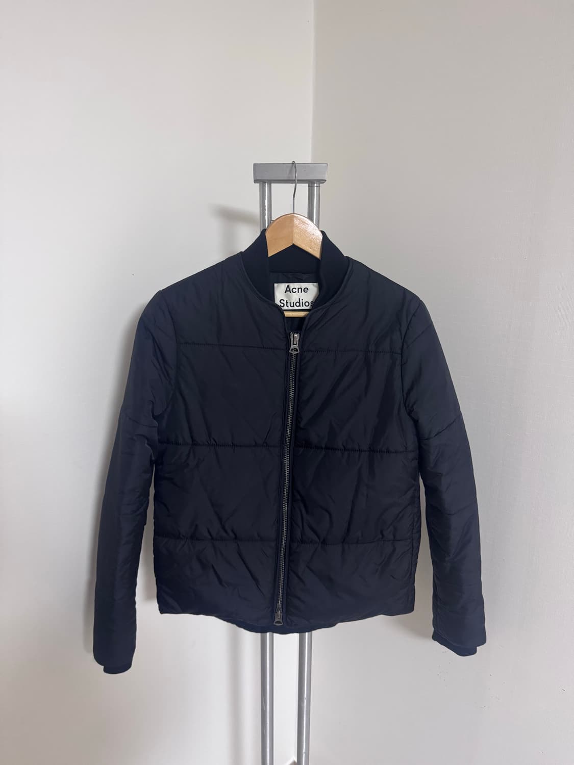 아크네스튜디오 SOPHIA PAW15 패딩 상품이미지1