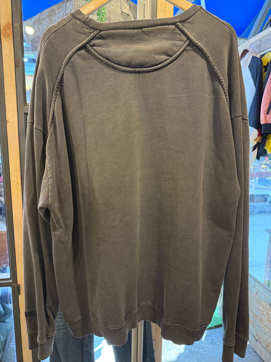 준지 그레이시 브라운 맨투맨 상품이미지3