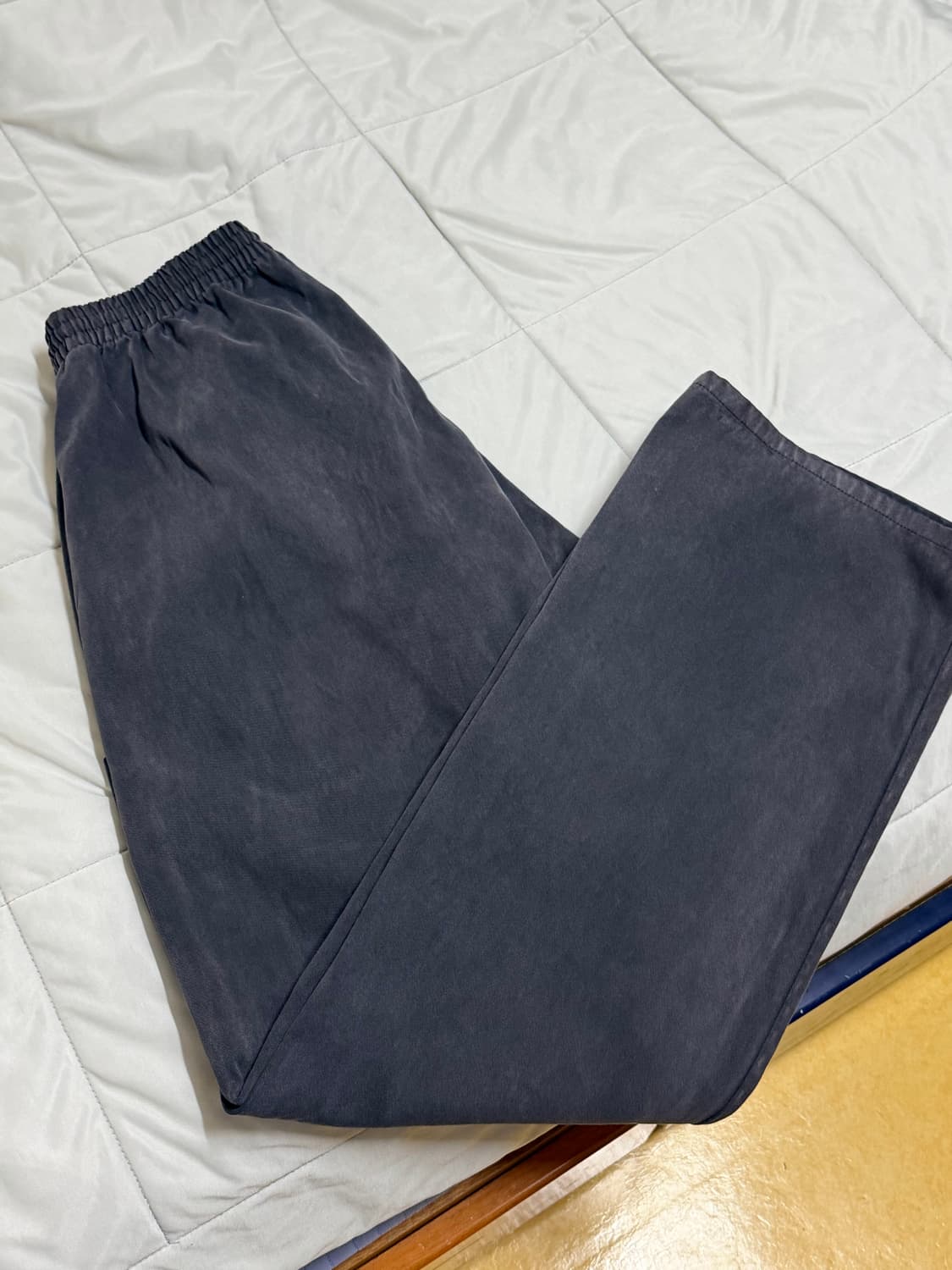 M] 이지 갭 엔지니어드 바이 발렌시아가 사틴 카고 팬츠 포에틱 블랙 상품이미지2