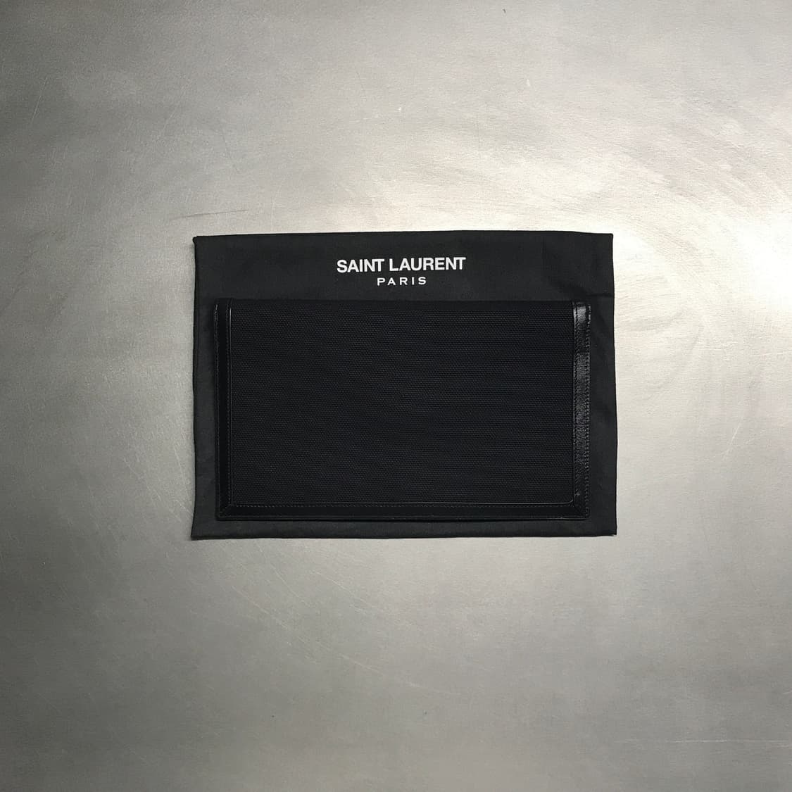 YSL 입생로랑 금장 로고 클러치 블랙 상품이미지5