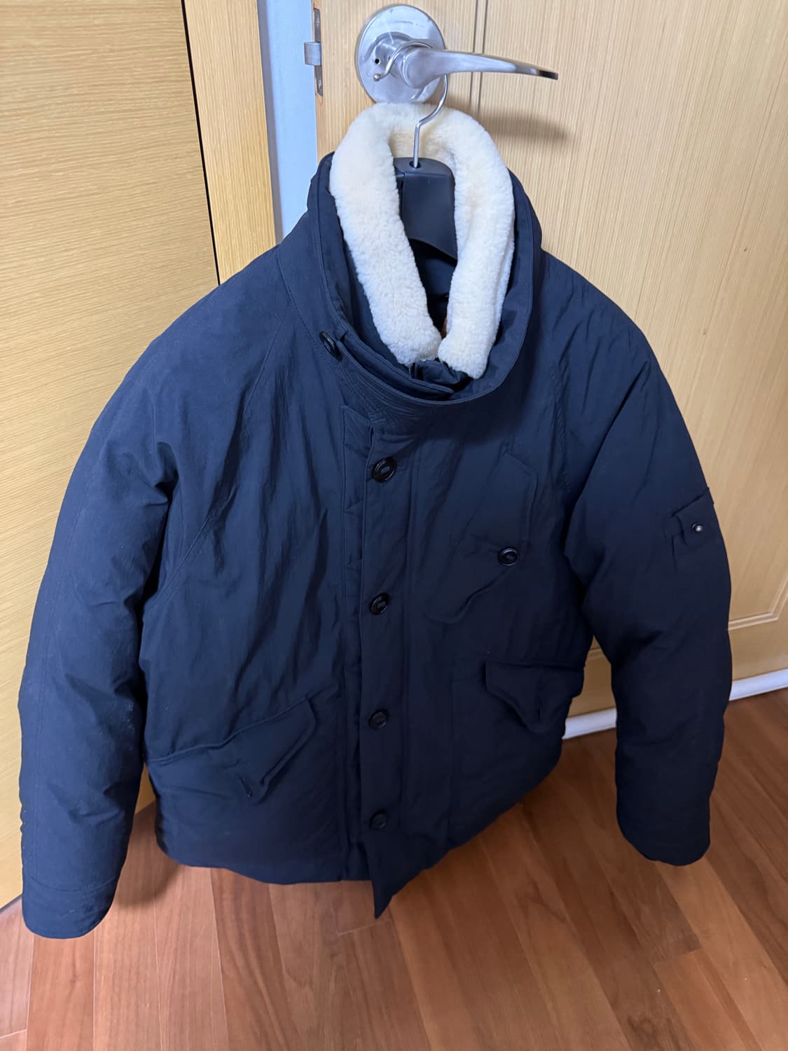 이스트로그x시리즈 나누크 다운 M사이즈 상품이미지1