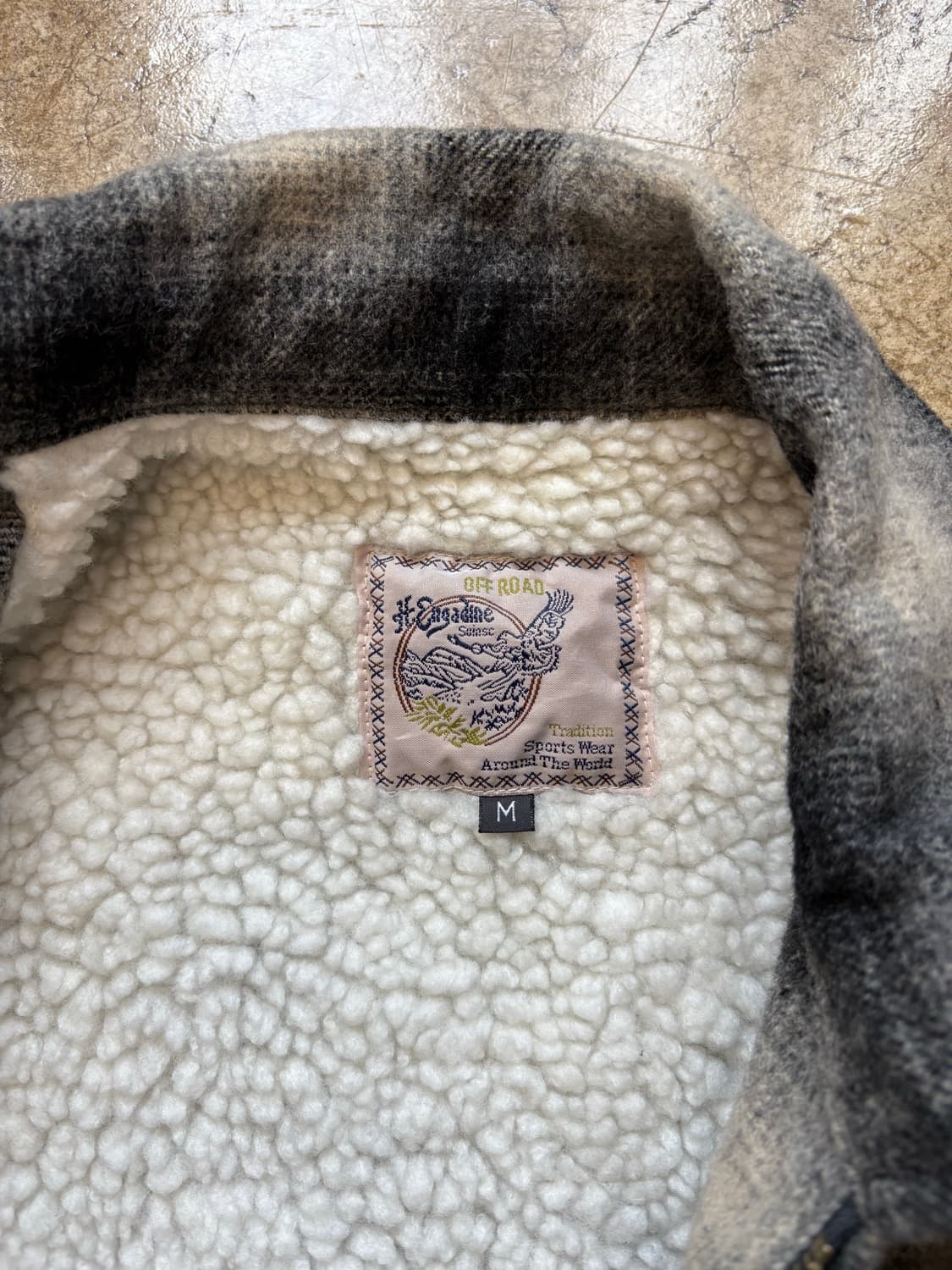 옴브레 체크 헤비 양털 카라 자켓 상품이미지4