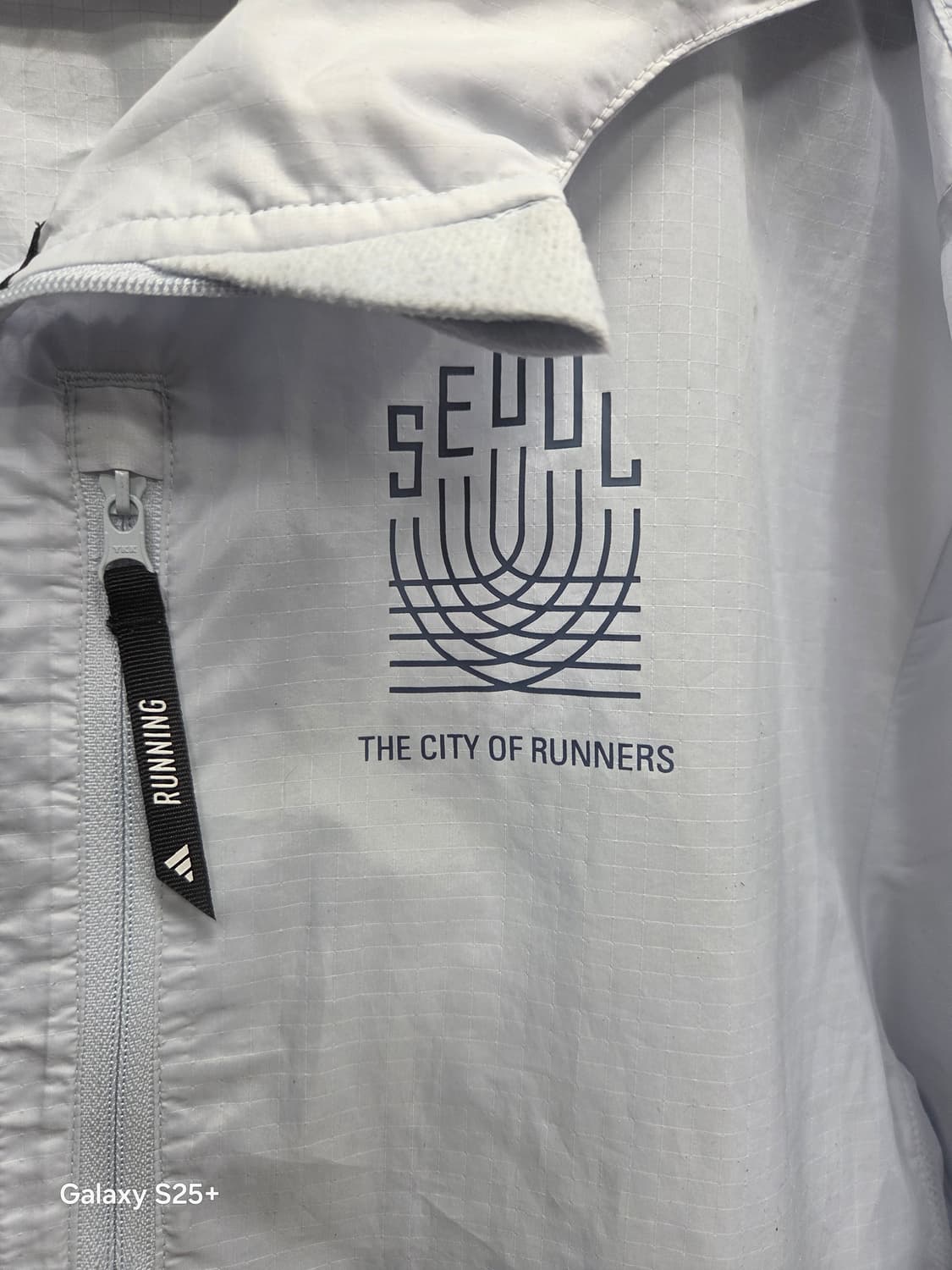 아디다스 런낭 바람막이 상품이미지2