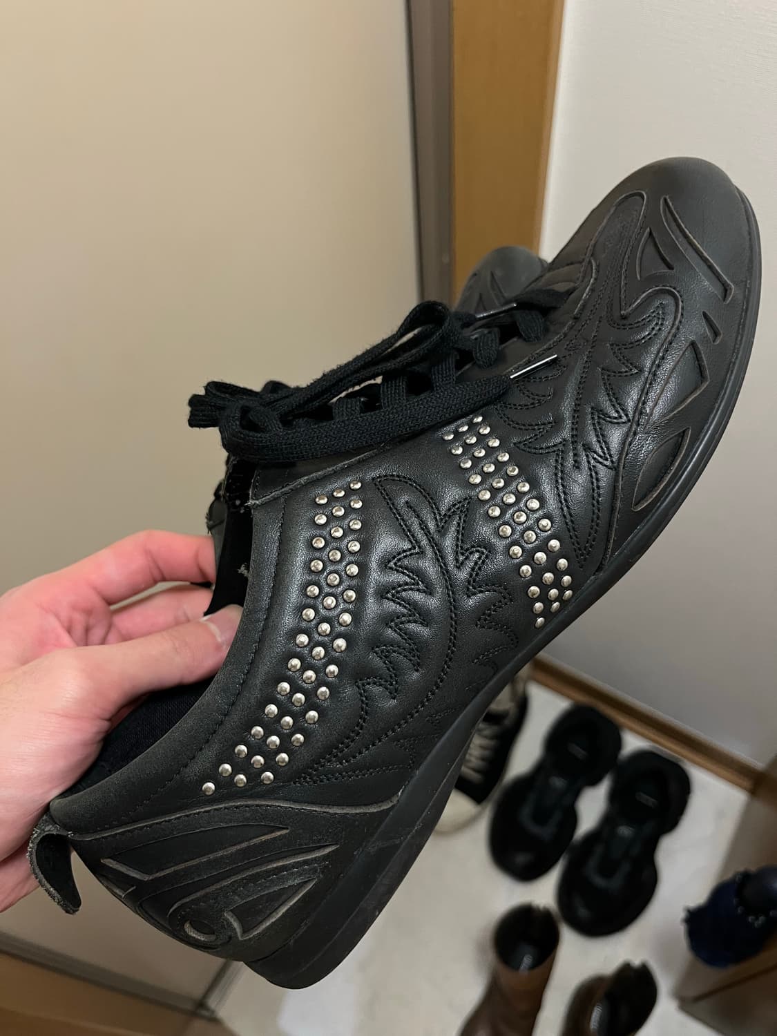 Hugo Boss 아카이브 스터드 웨스턴 스니커 상품이미지4