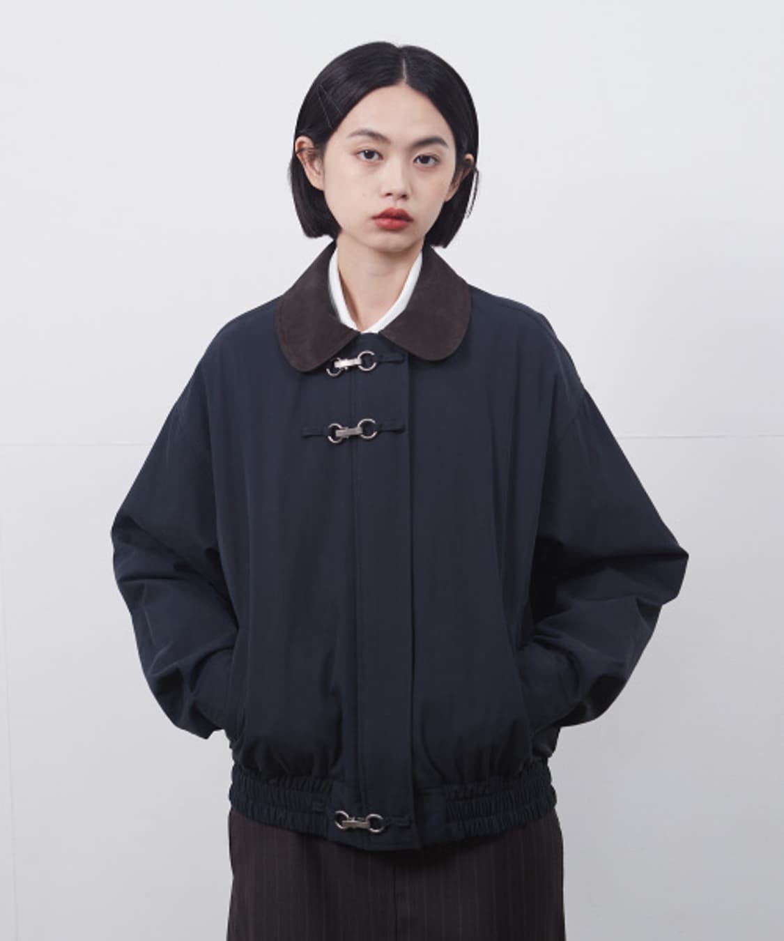 오헤시오 버클 봄버 자켓 네이비 상품이미지1