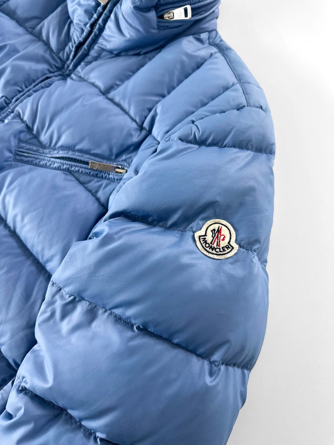 몽클레어 라이트 블루 구스 다운 자켓 상품이미지4