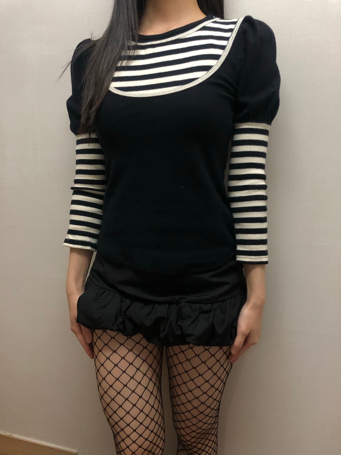 빈티지 블랙 스트라이프 레이어드 니트 상품이미지3