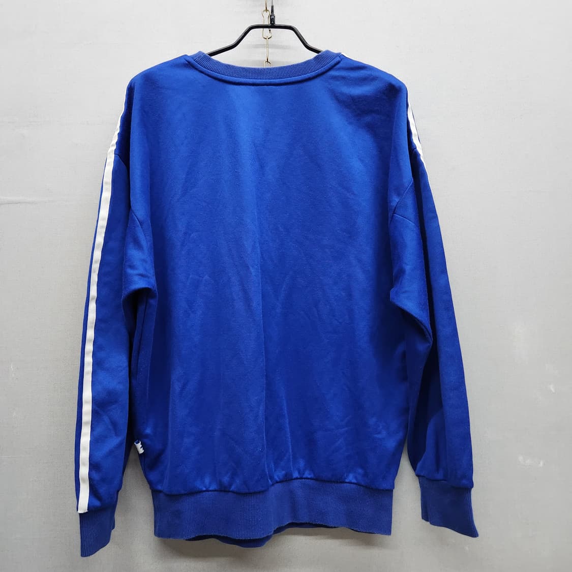 아디다스 불꽃로고 삼선 맨투맨 90(L) 상품이미지4