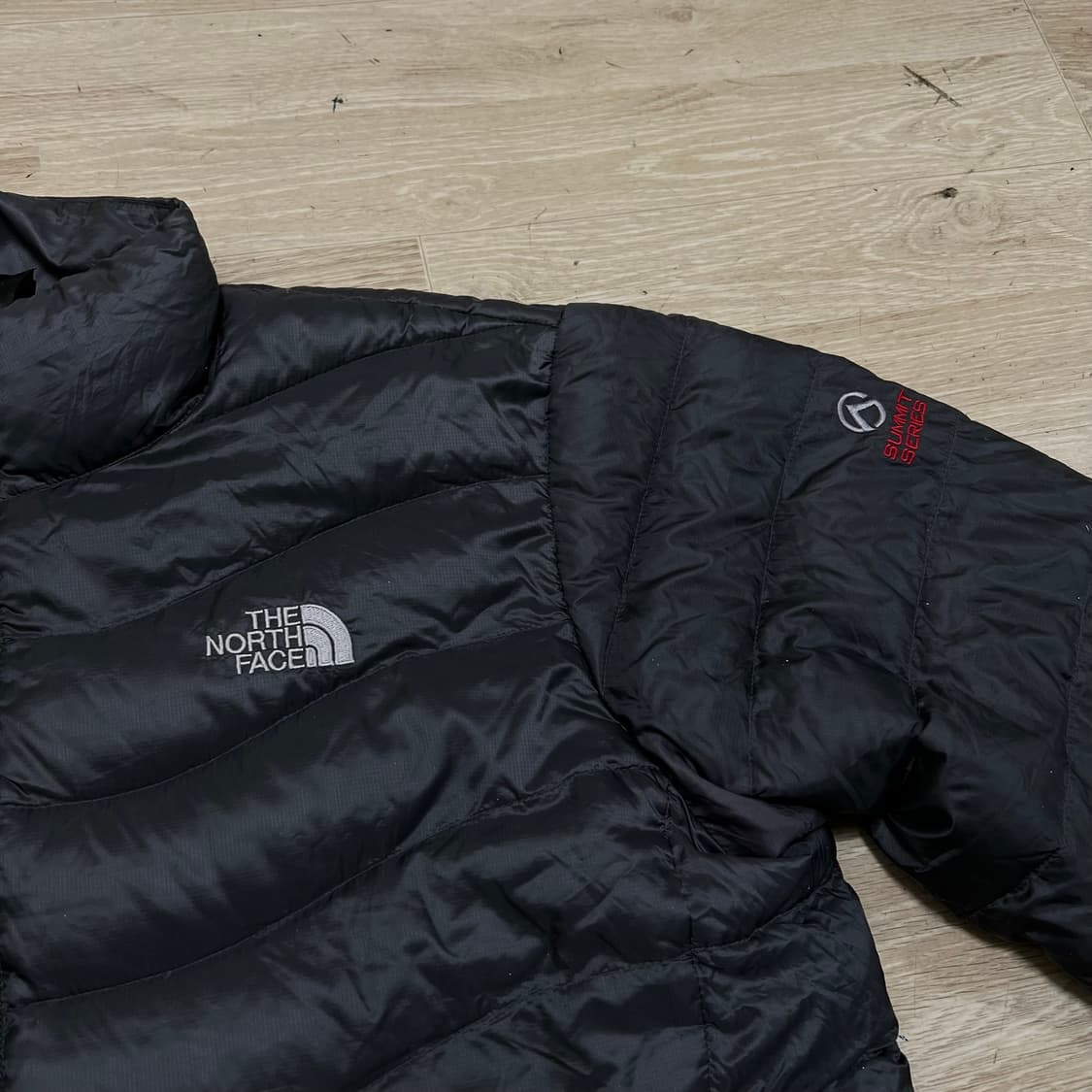 노스페이스 써밋시리즈 800구스다운 경량 패딩 점퍼 [블랙] XL/105 상품이미지4