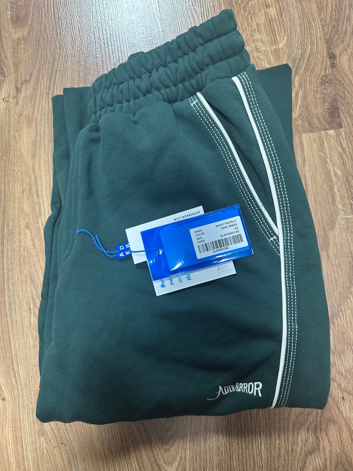 아더에러 Verif small logo sweatpants 그린a2 상품이미지3