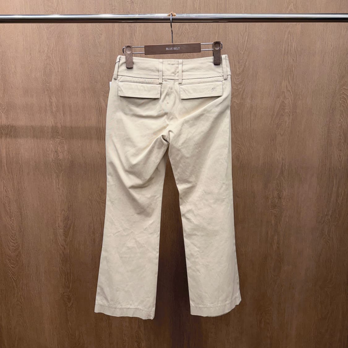 버버리 블루 라벨 코튼 팬츠 클래식 체크 안감 더블 버튼 디테일 베이지 상품이미지3