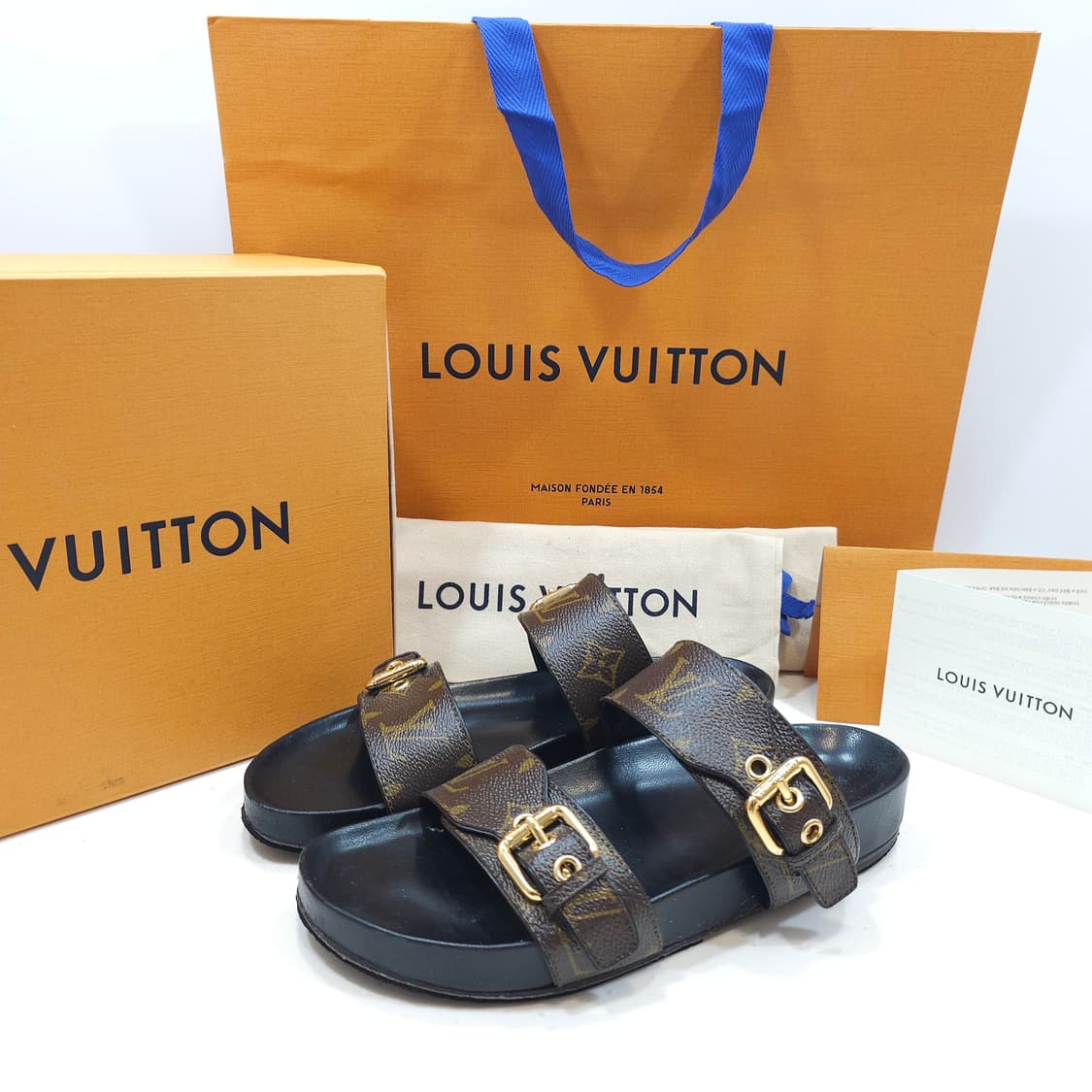 (240) 루이비통 봄 디아 플랫 컴포트 슬리퍼 상품이미지1
