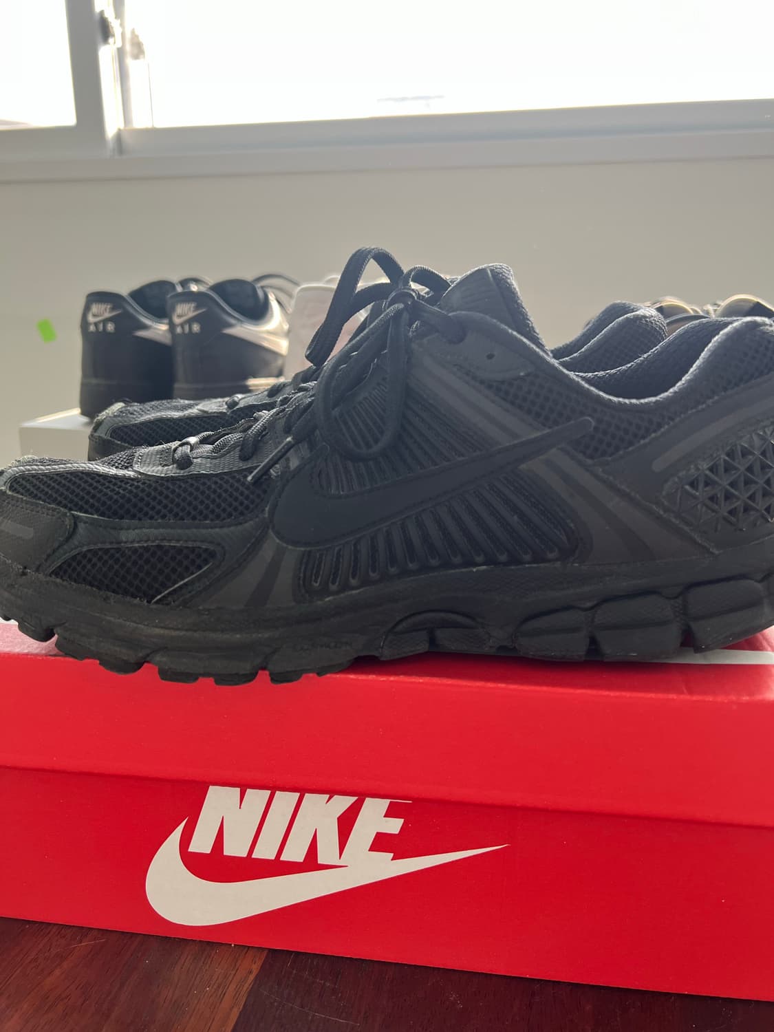 나이키 줌 보메로5 SP 블랙 290 상품이미지4