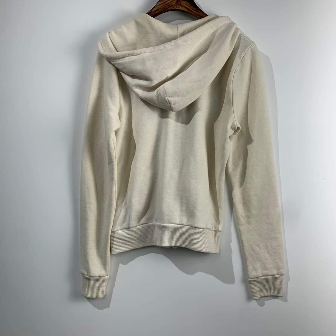 아베크롬비 y2k 와투케 화이트 딱붙 후드집업 상품이미지3