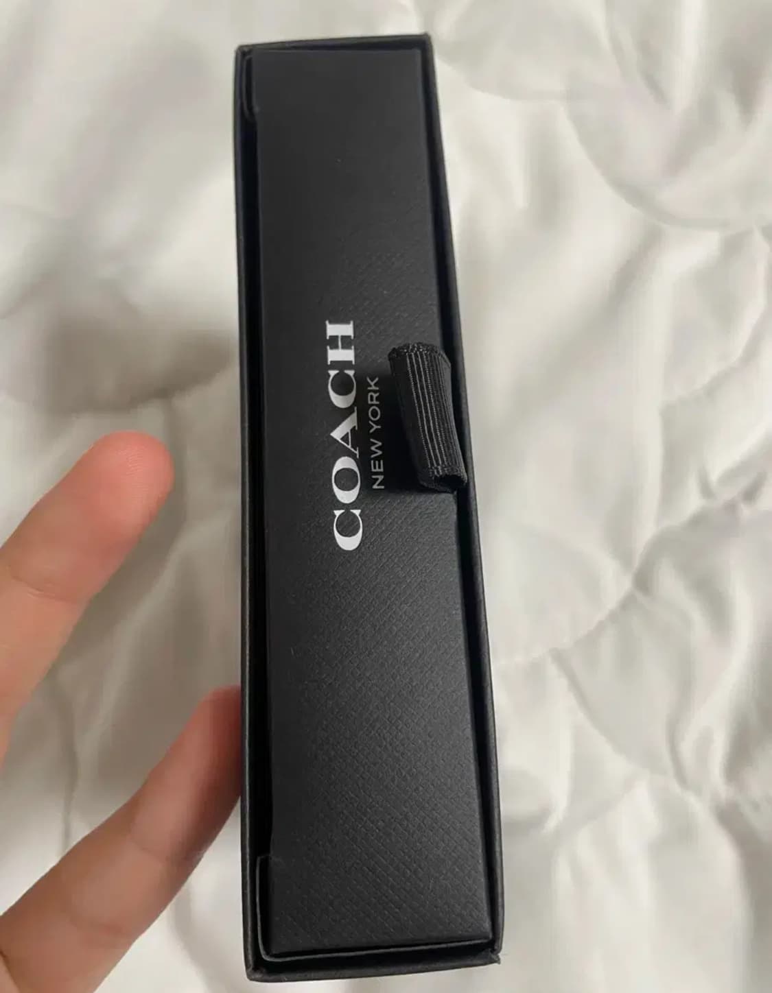 코치 에어팟 3세대 케이스 플라워 상품이미지3