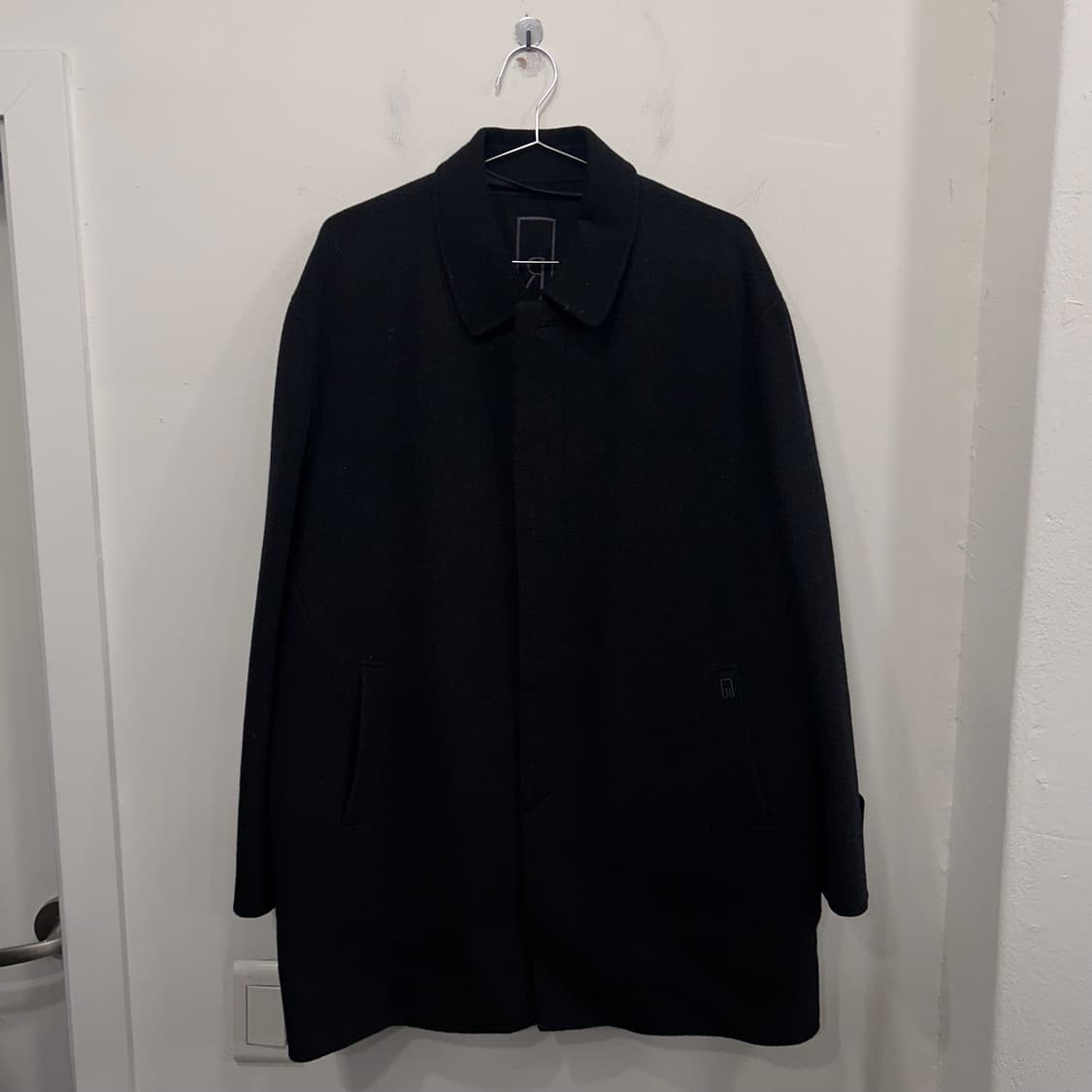 로가티스 히든버튼 울 미니멀 카라 하프코트 상품이미지2