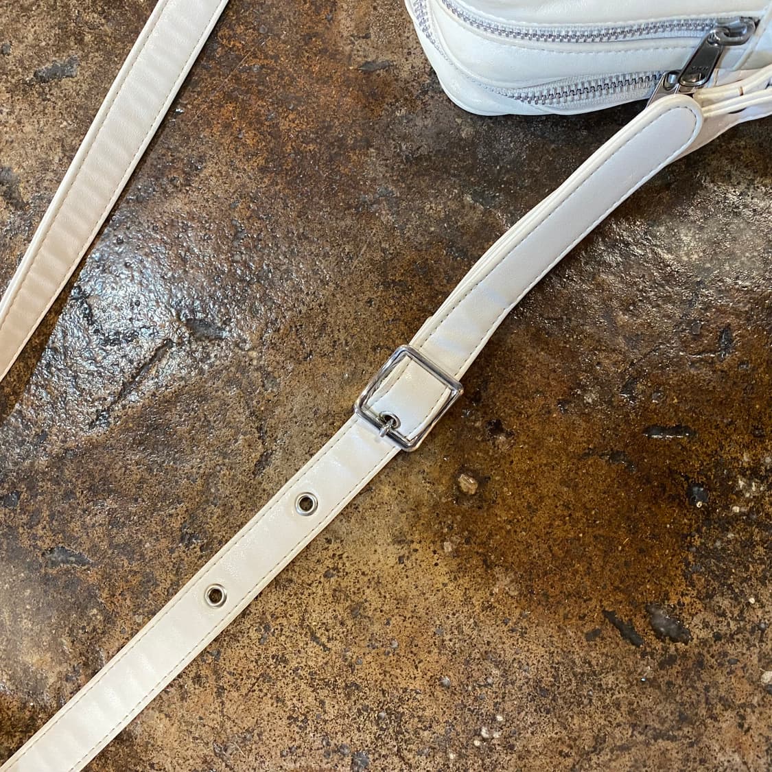 꼼데가르송 화이트 미니 크로스백 상품이미지8