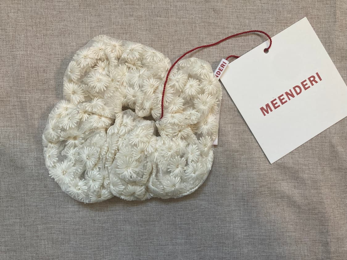 민더리 플라워 레이스 스크런치 상품이미지5