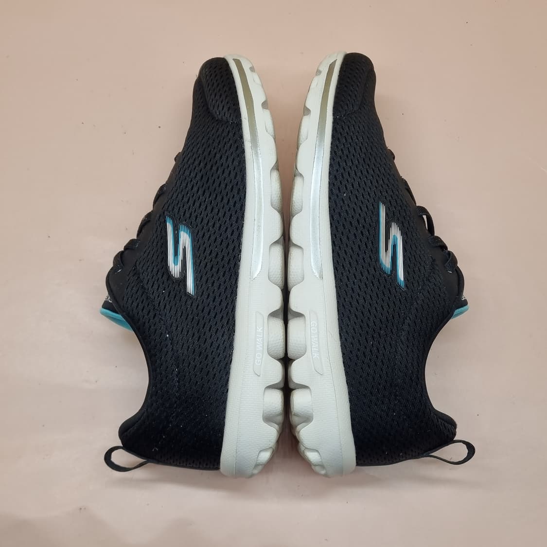 스케쳐스 고워크 트레블 여성운동화240 상품이미지5