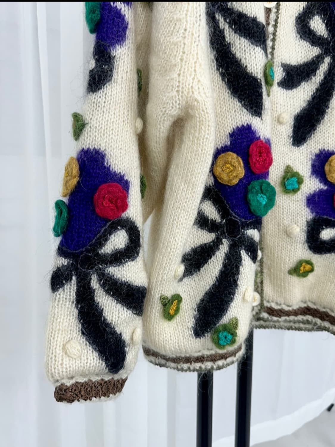 입체꽃 스웨터 상품이미지4