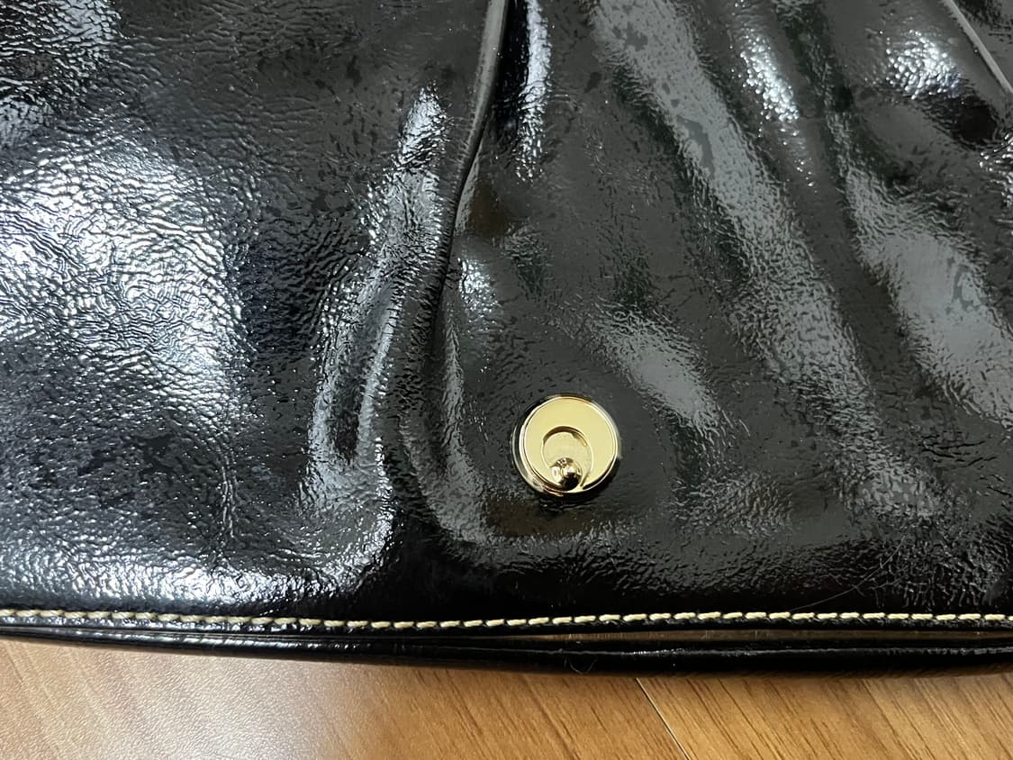 홍콩 cocomojo 블랙 링 손잡이 토트백 상품이미지3