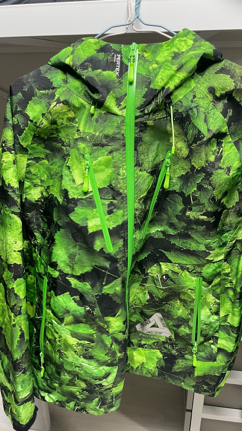 팔라스 퍼텍스 3L 아머 자켓 리프 프린트 상품이미지1