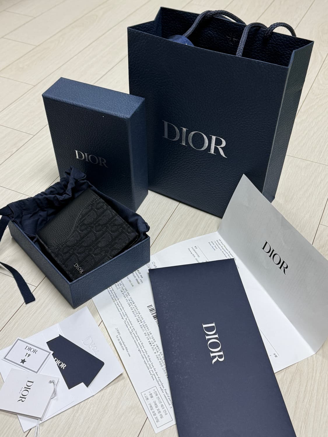 [새상품] 디올 새들 반지갑 풀박스 상품이미지1