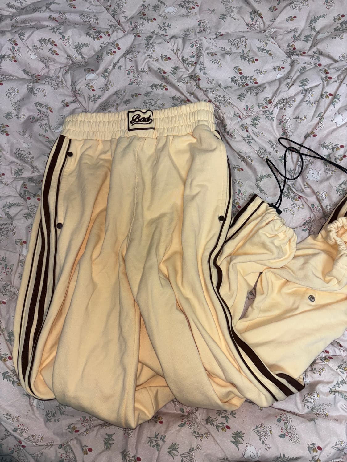 배드블러드 2 Way 커브드 조거 트라우저 바나나밀크 XS 상품이미지7