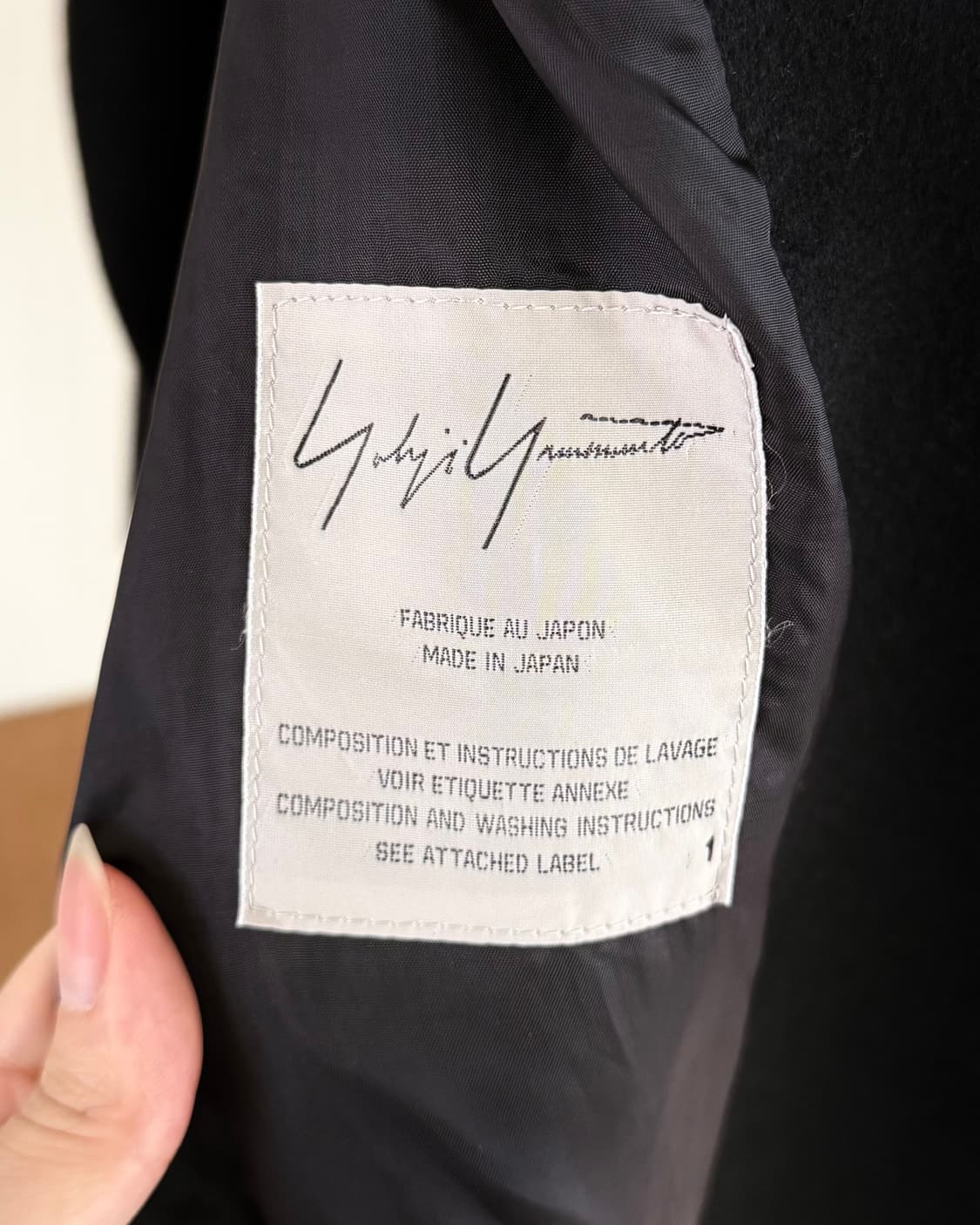 요지 야마모토 블랙 펨므 버튼리스 코트 상품이미지7