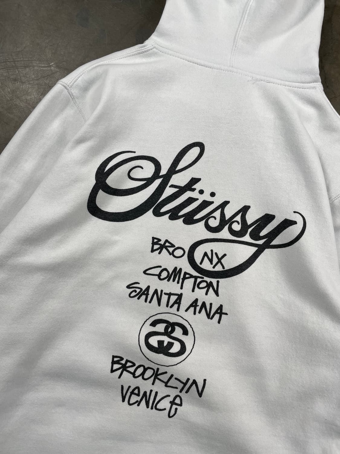 스투시 월드투어 스웻후드 상품이미지2