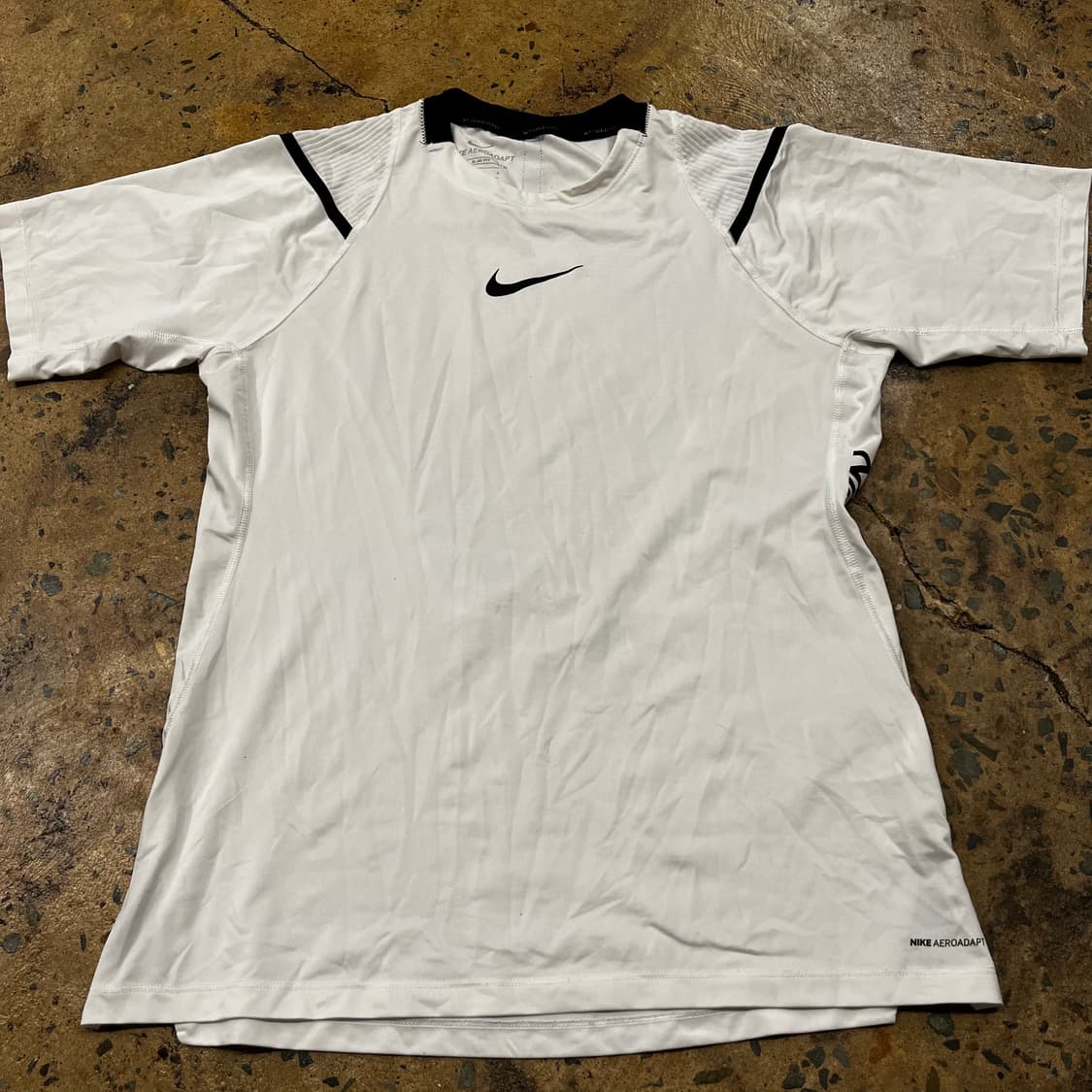 [ 정품/L ] 나이키 프로 에어로어댑트 반팔티 b8 상품이미지2