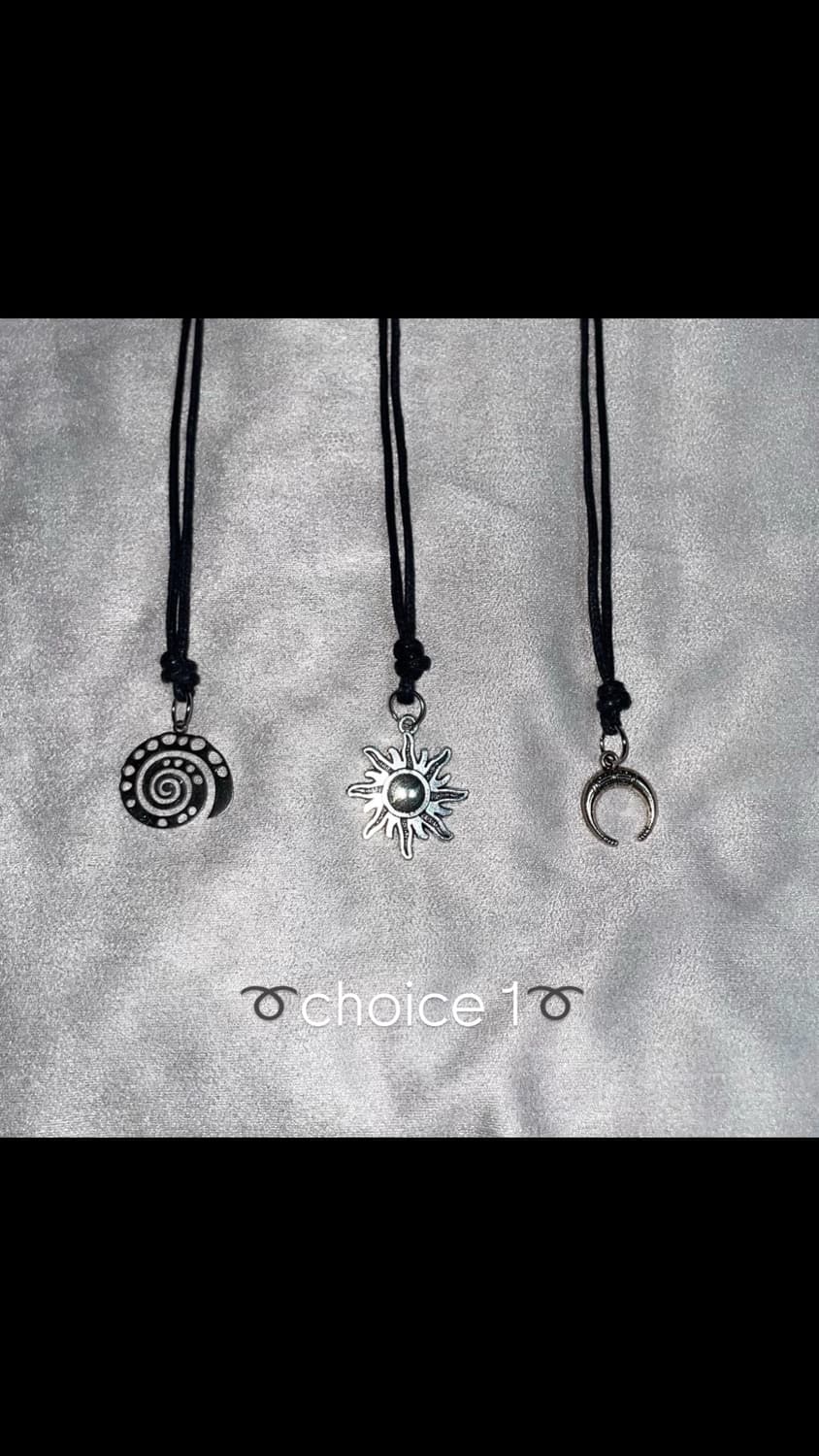 Vintage Leather Necklace pendant 상품이미지1