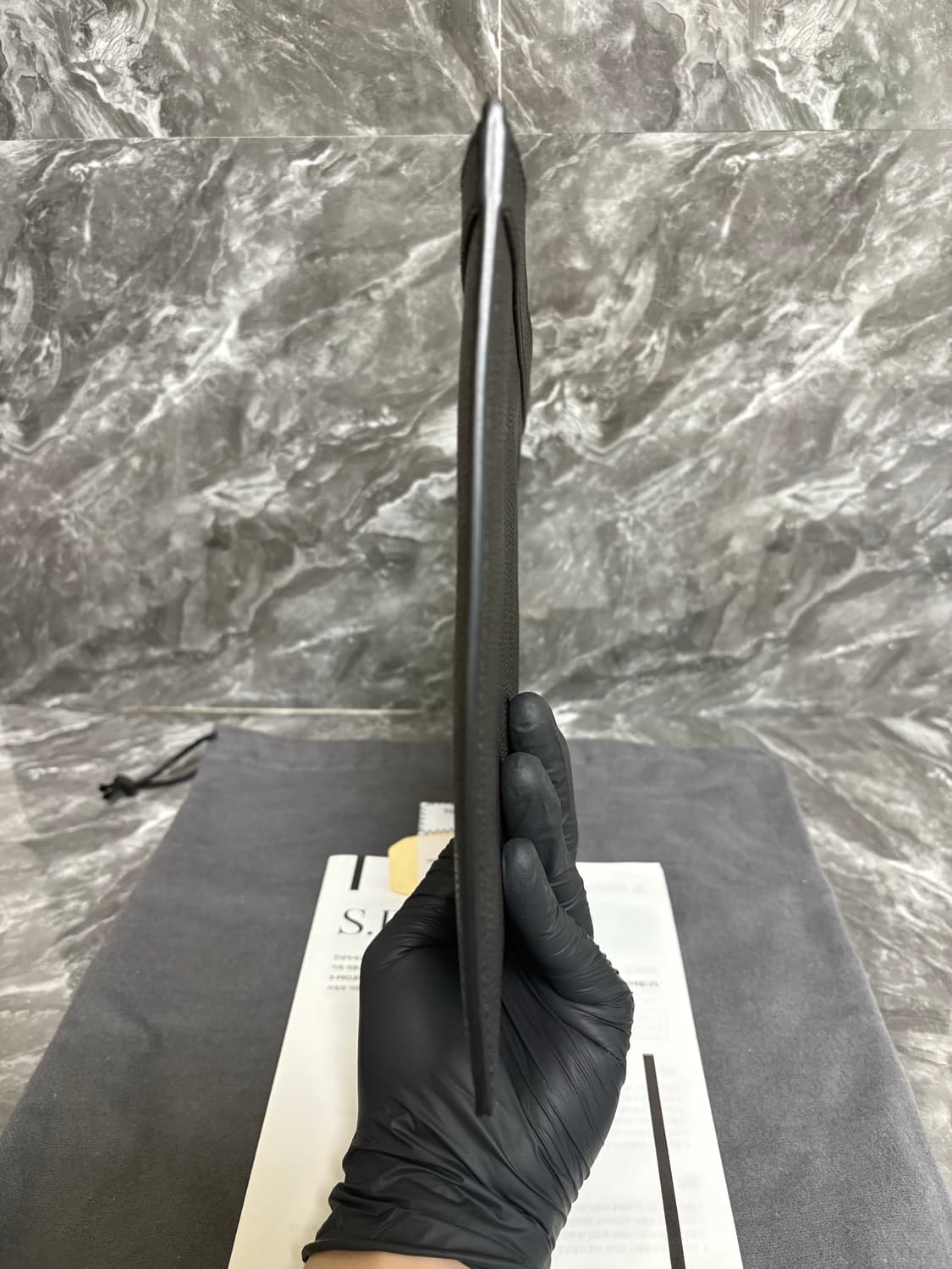 [새상품] 톰브라운 페블 그레인 카프스킨 클러치 상품이미지4