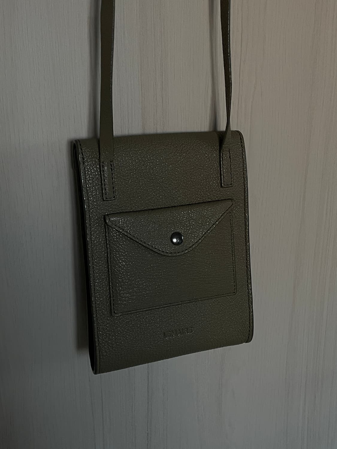 르메르 엔벨로프백 거의새상품 판매해요 상품이미지2