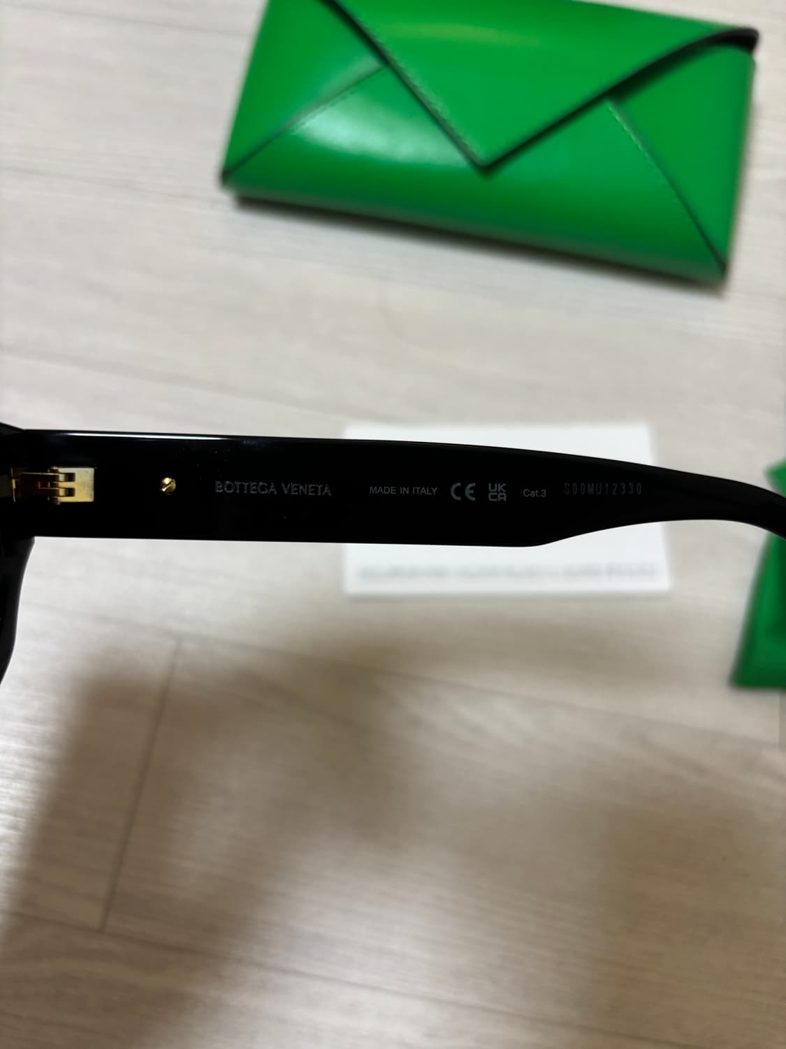 보테가 울트라씬 스퀘어 선글라스 상품이미지4