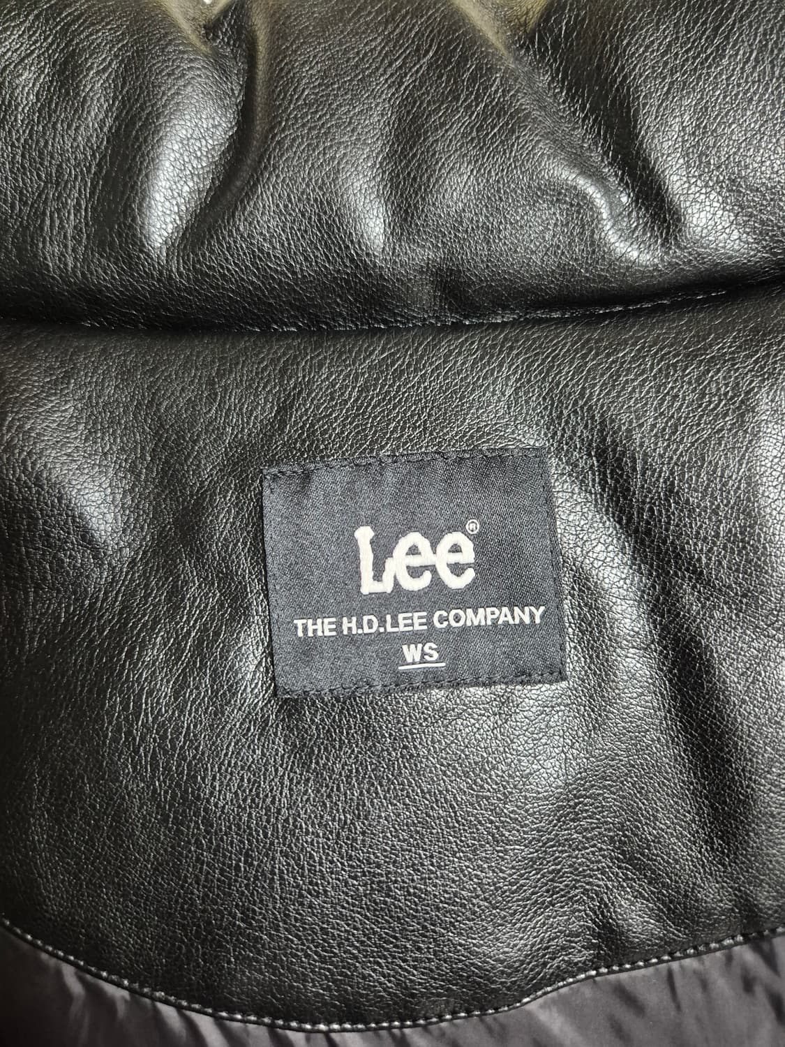 Lee 블랙 레더 크롭 다운 패딩 (WS) 상품이미지7