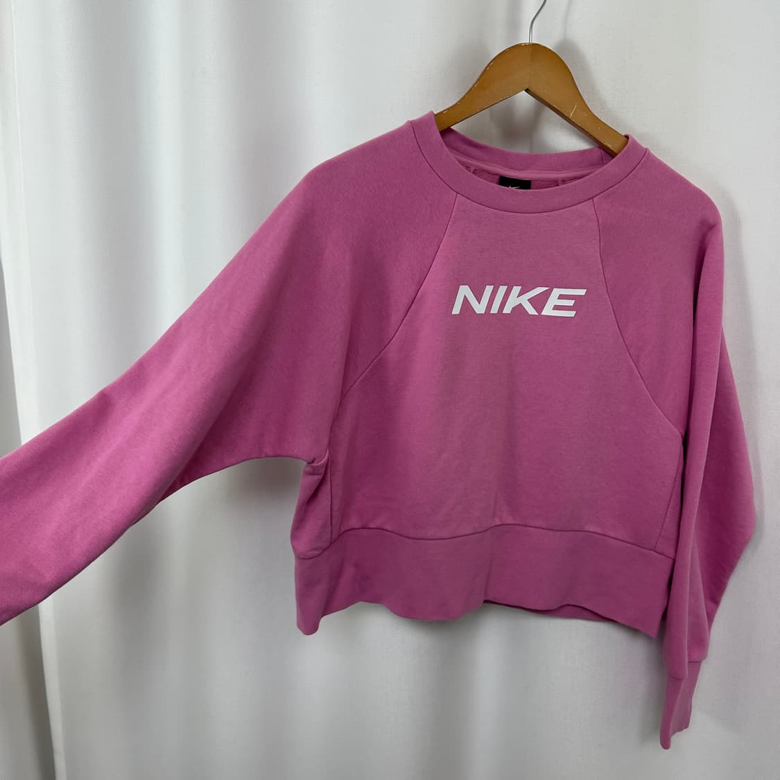 나이키 여자 크롭 맨투맨 티셔츠 M 상품이미지3