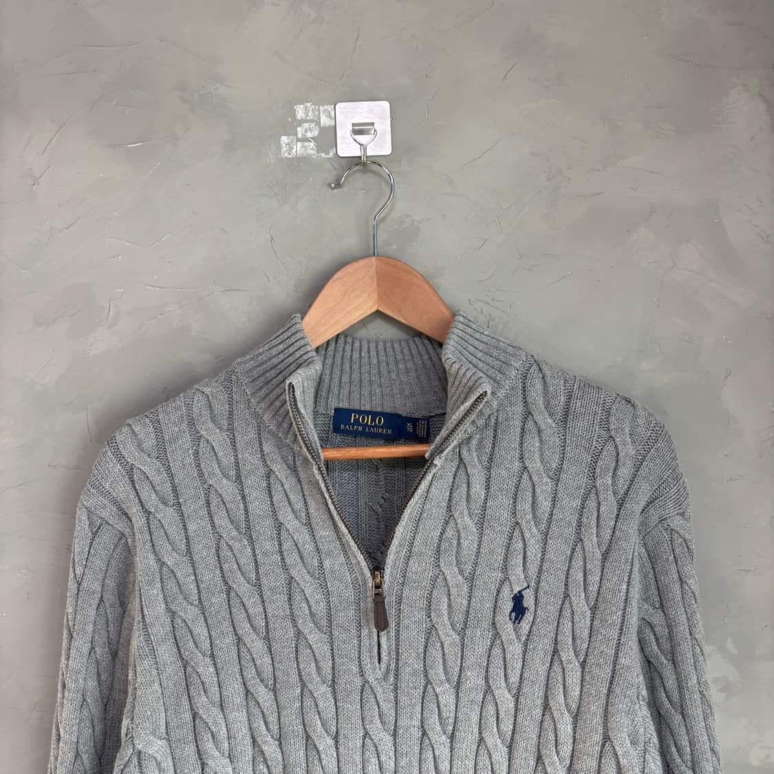 폴로 랄프로렌 꽈배기 반집업 니트 그레이 상품이미지2
