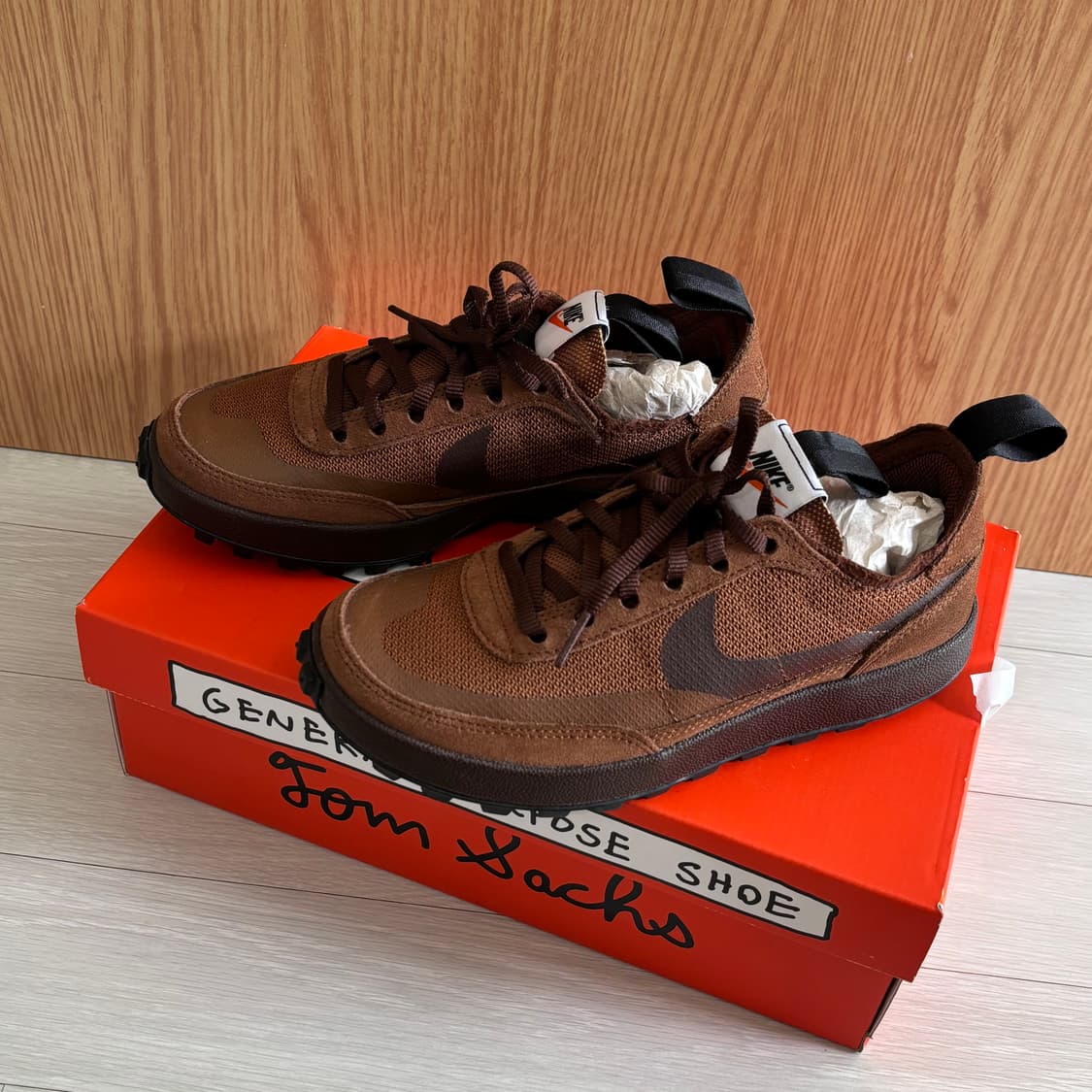 나이키 x 톰 삭스 제너럴 퍼포즈 슈 브라운 상품이미지1