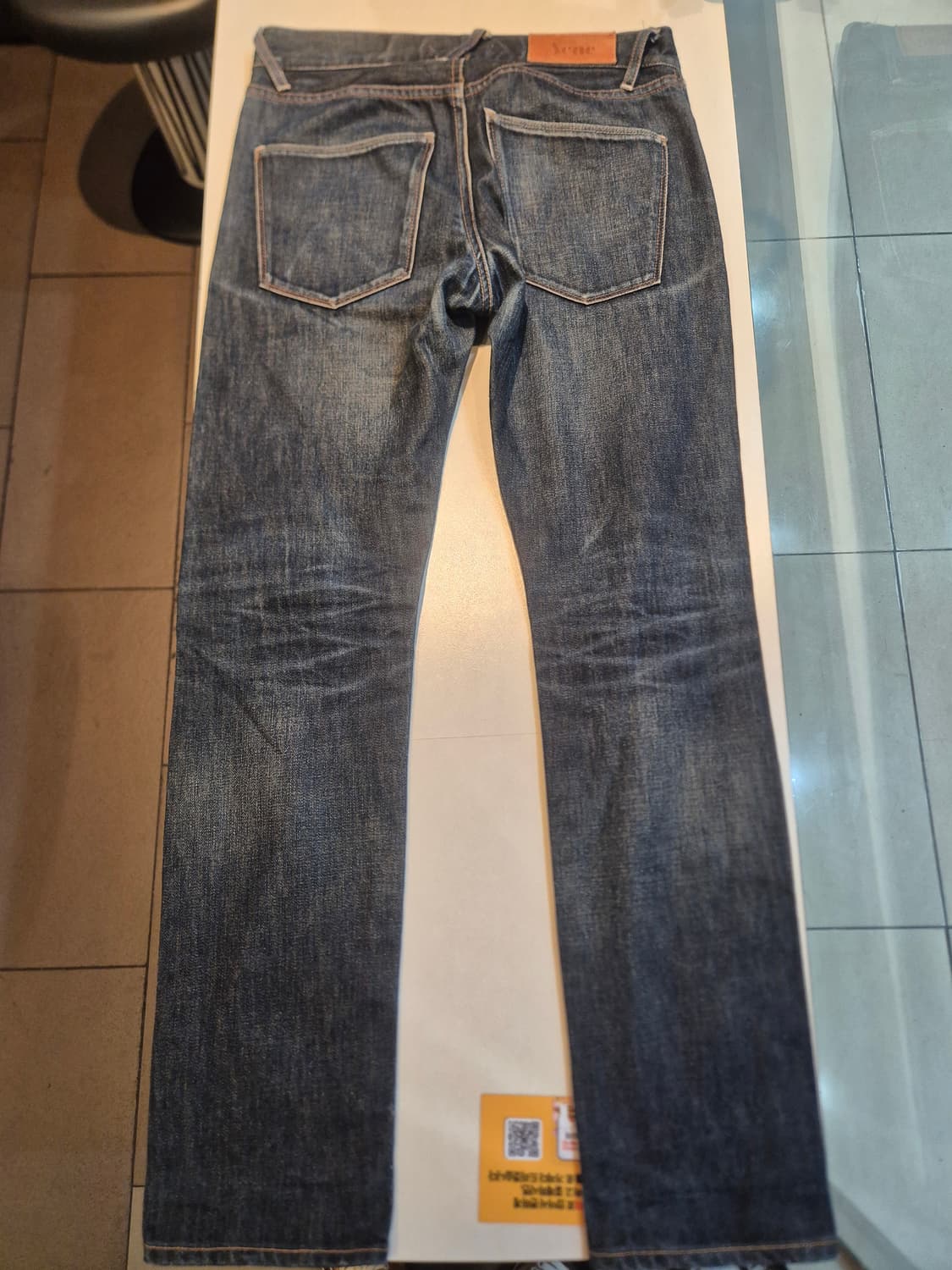 아크네 테니 팬츠 28/32 판매합니다
실착만 한 새것 같은 중고입니다 상품이미지3