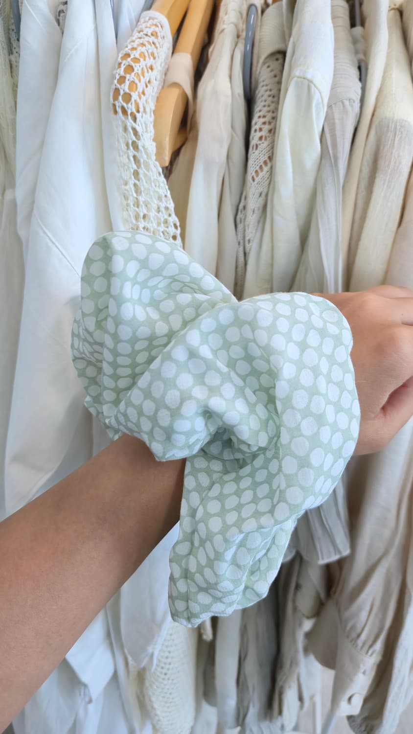 Large 세이지 그린 도트 헤어스크런치 hair scrunchie 곱창 상품이미지2