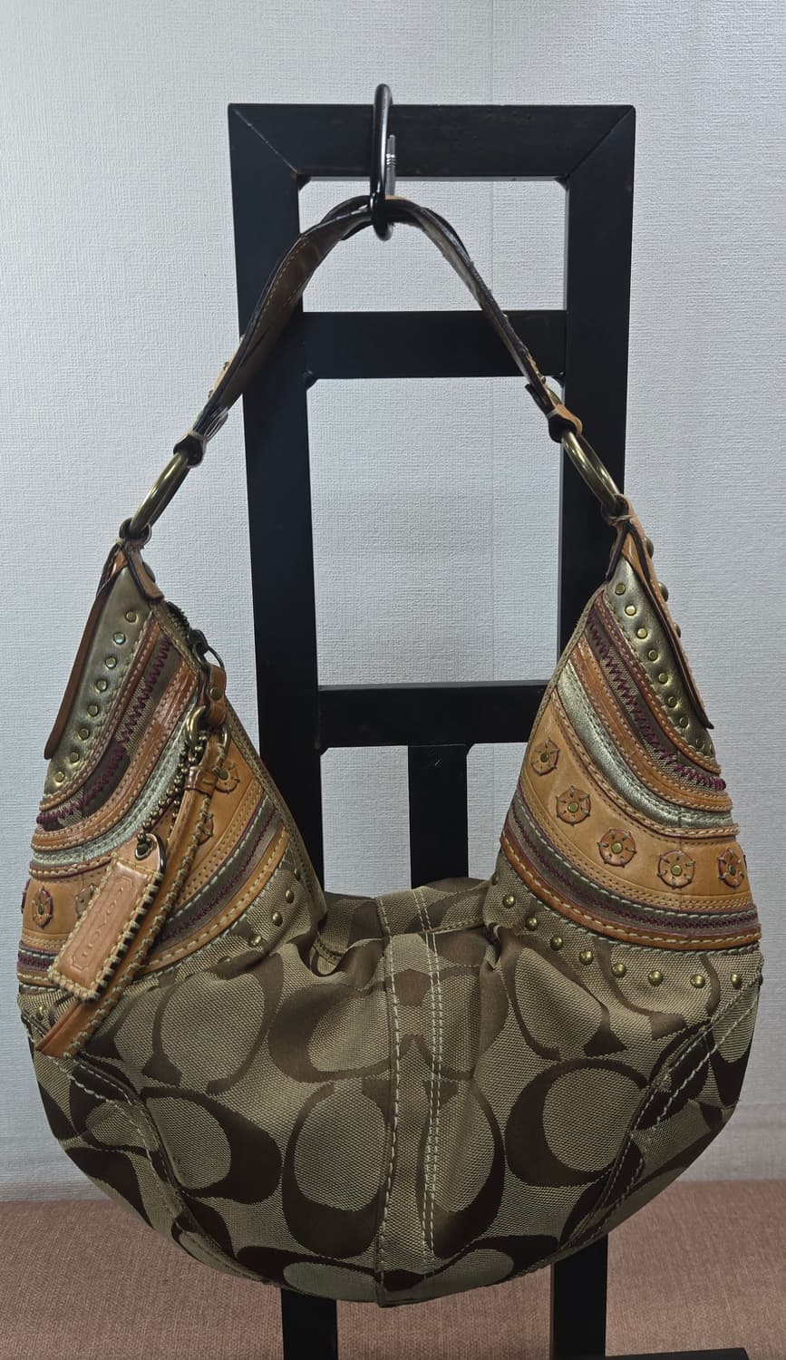 코치(Coach) 시그니처 라지 호보 숄더백 상품이미지1