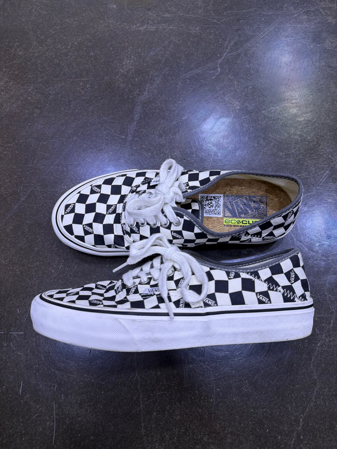 반스 어센틱 체커보드 블랙 앤 화이트 스니커즈 250 상품이미지6