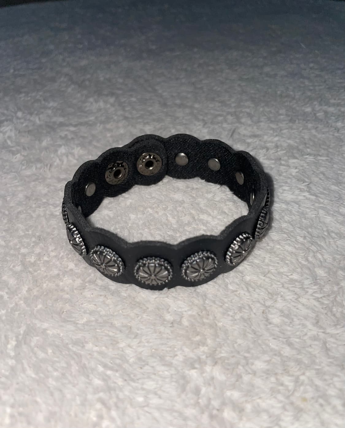 black coin studs leather bracelet 상품이미지1