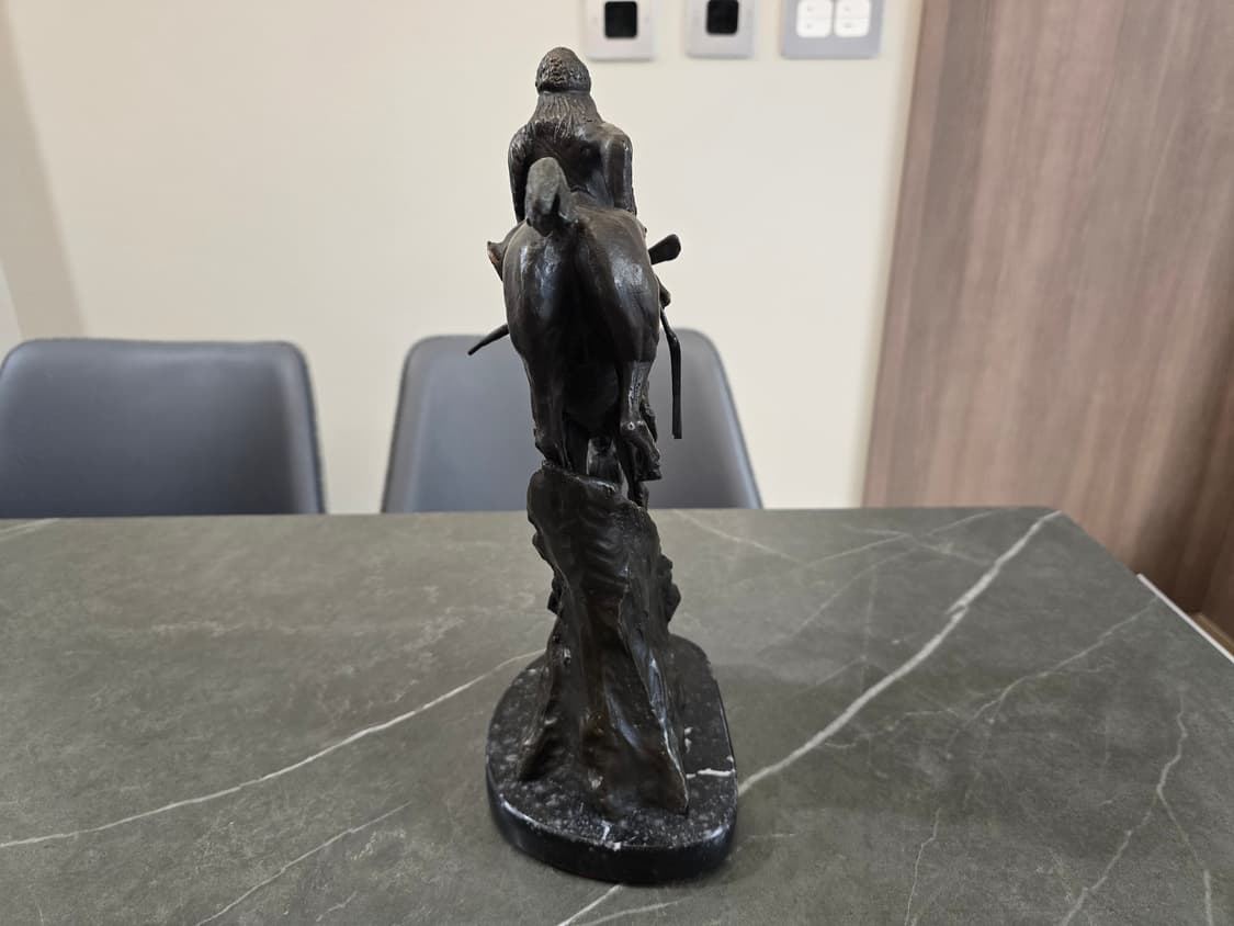 미국 조각가 Frederic Remington 브론즈 작품 상품이미지5