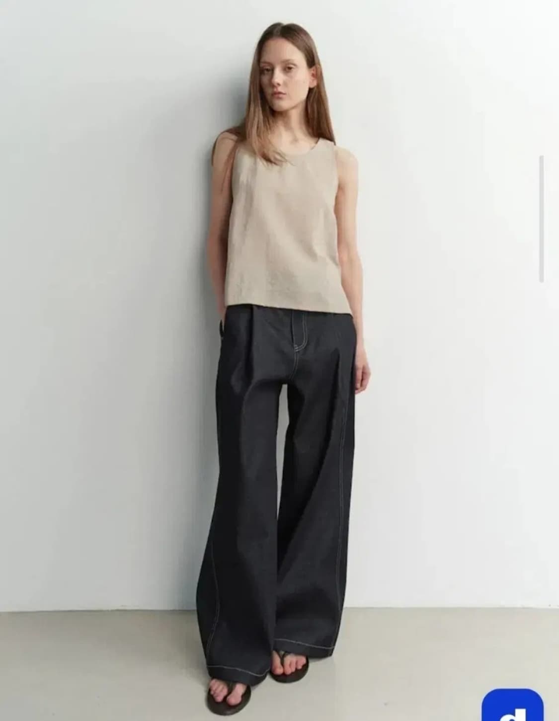 EAAH 이아 레이온 슬리브리스 탑 베이지 상품이미지1