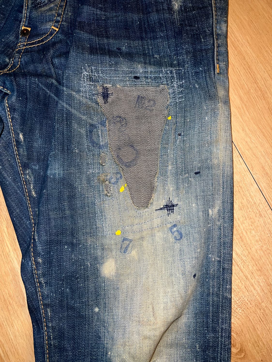 Dsquared2 Patch & Paint Denim Jeans 상품이미지2